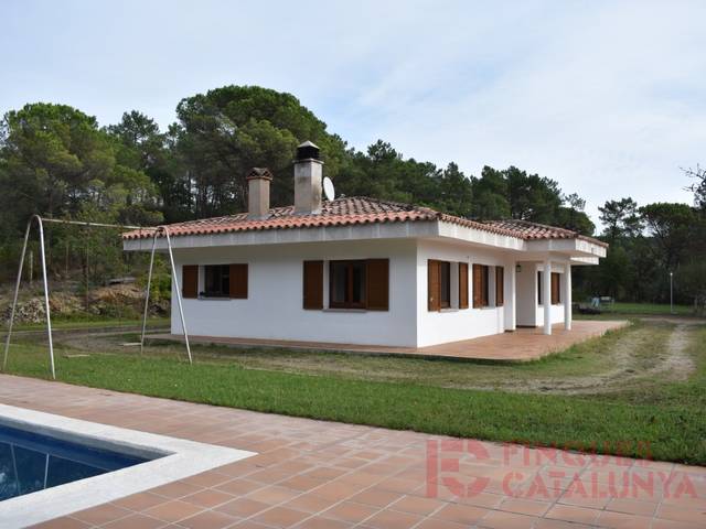 Casa-chalet en Venta en Llambilles