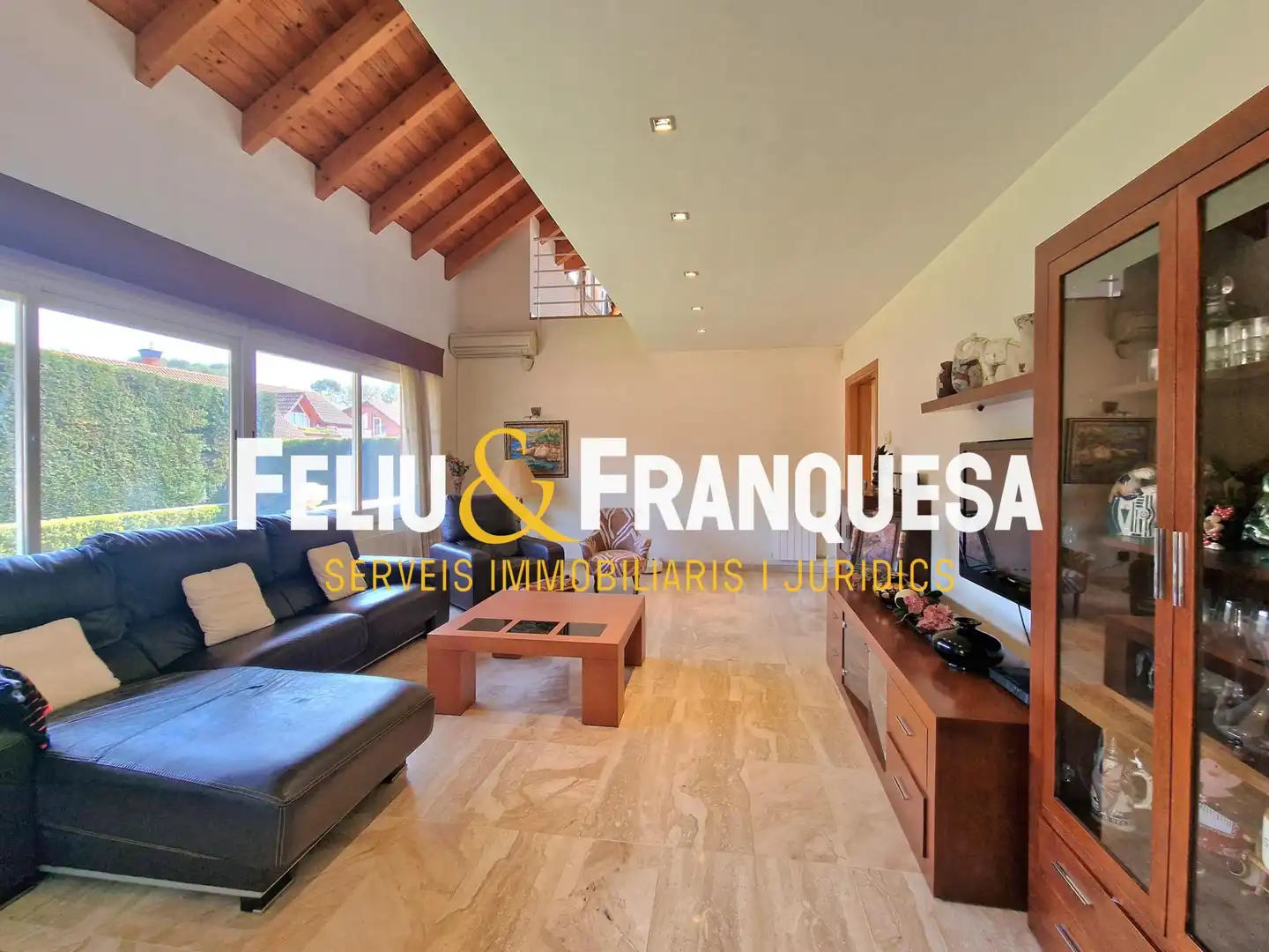 Living room of Houses for sale in Sant Cugat del Vallès  with Heating, Private garden and Terrace