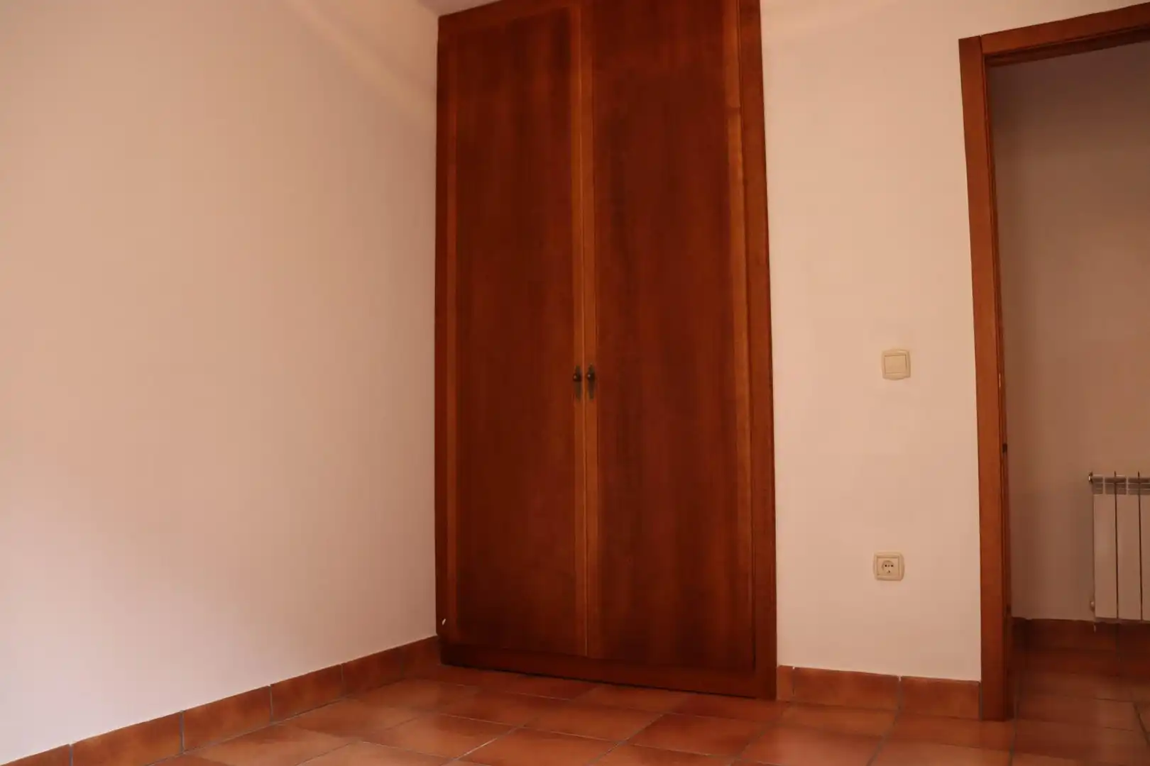 Habitación de Piso en venta en Camarena de la Sierra con Calefacción, Trastero y Amueblado