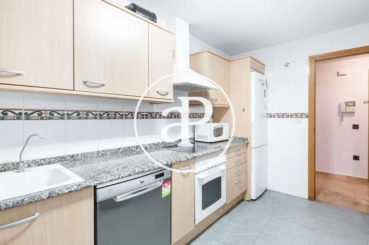 Flat for rent in Av. de les Corts Valencianes, Sant Pau