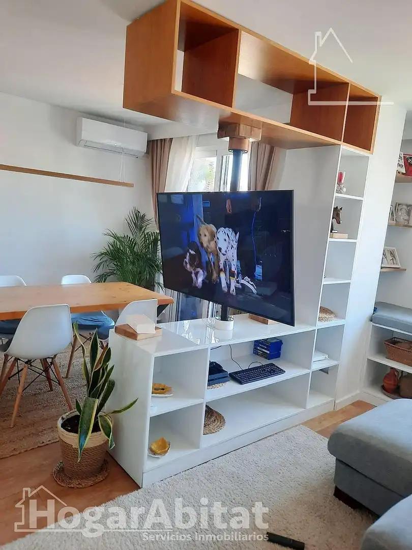 Living room of Flat for sale in Albal  with Air Conditioner, Parquet flooring and Balcony