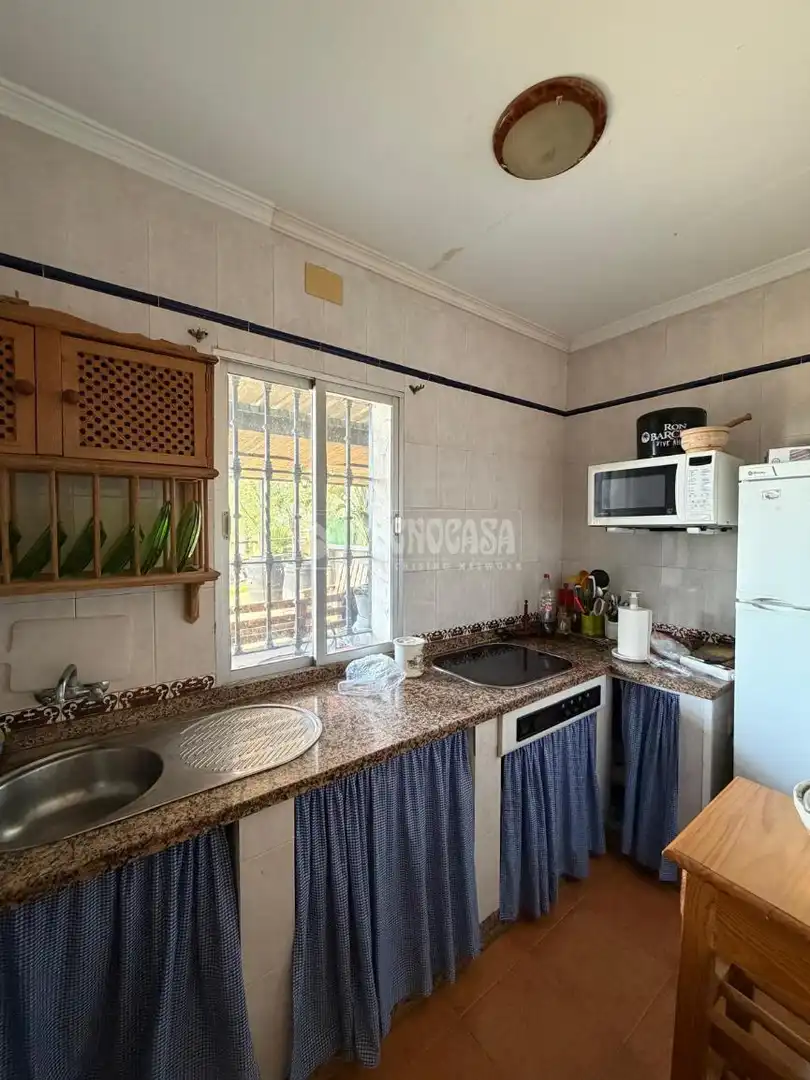 Küche von Country house zum Verkauf in Utrera mit Klimaanlage und Heizung