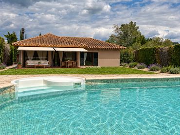 Casa con piscina in vendita a Canigó 1