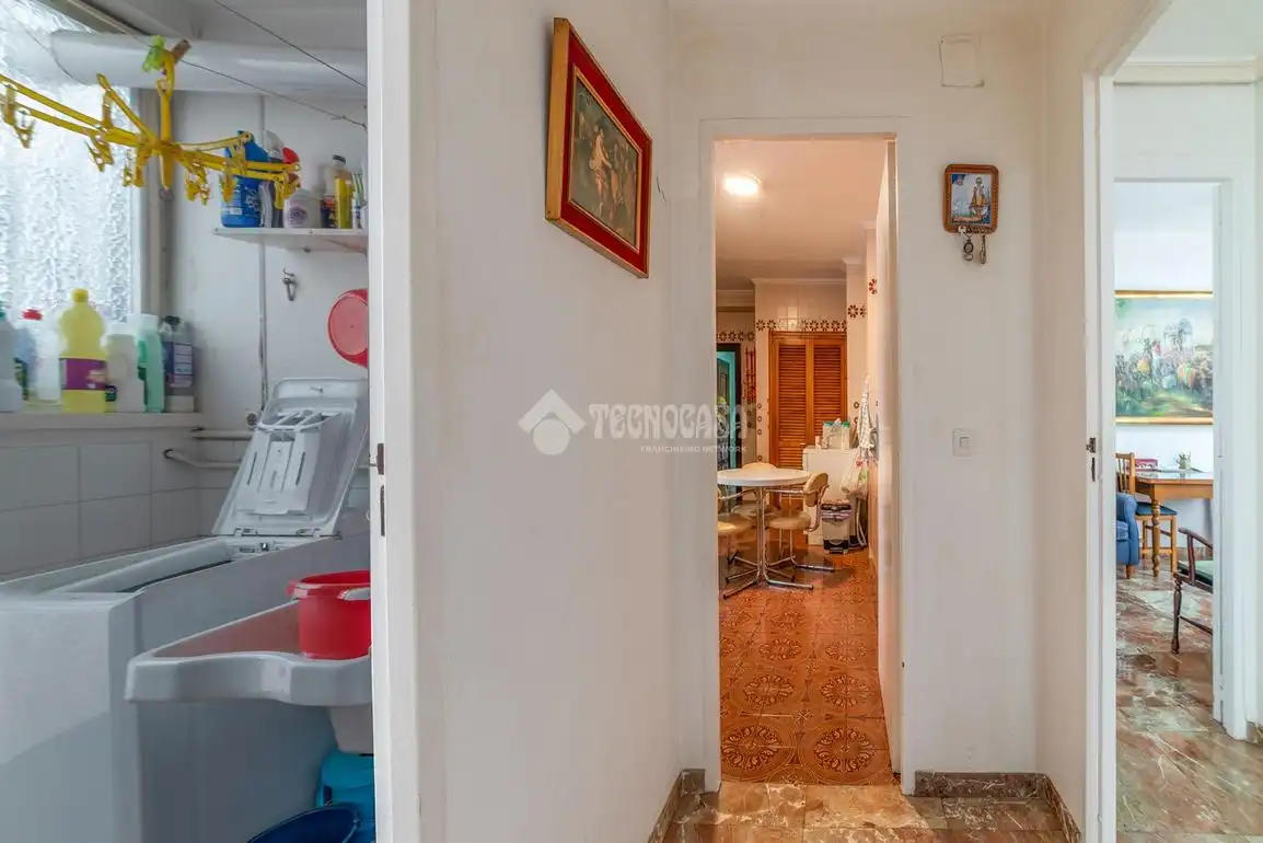 Piso en venta en Sevilla con Calefacción y Terraza