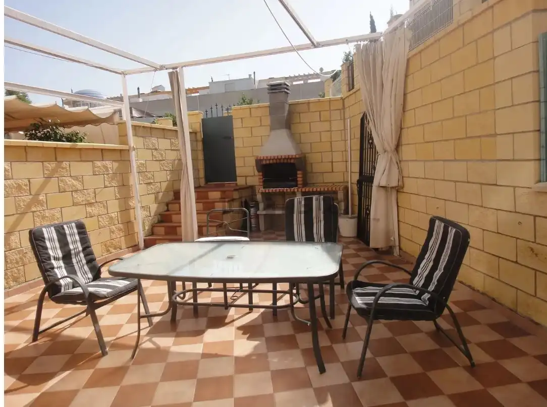 Casa a schiera con terrazza in vendita a Ronda de los Patos 61A, imagen 2