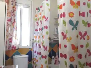 Bany de Casa o xalet en venda en Dos Hermanas amb Aire condicionat, Jardí privat i Terrassa