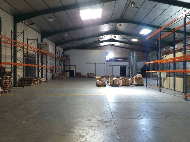 Nave industrial en Alquiler en Buenos Aires - Chamberí - Las Moraditas