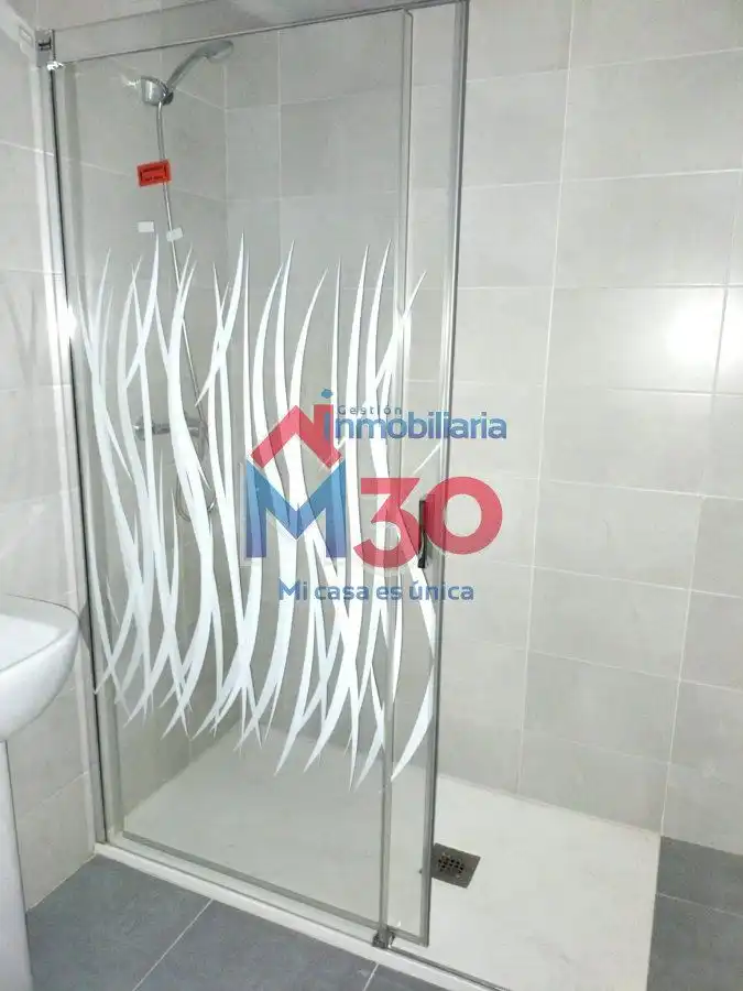 Bany de Pis en venda en Miranda de Ebro amb Calefacció, Terrassa i Traster
