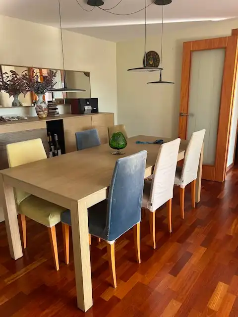Menjador de Pis en venda en Vic amb Aire condicionat, Calefacció i Parquet