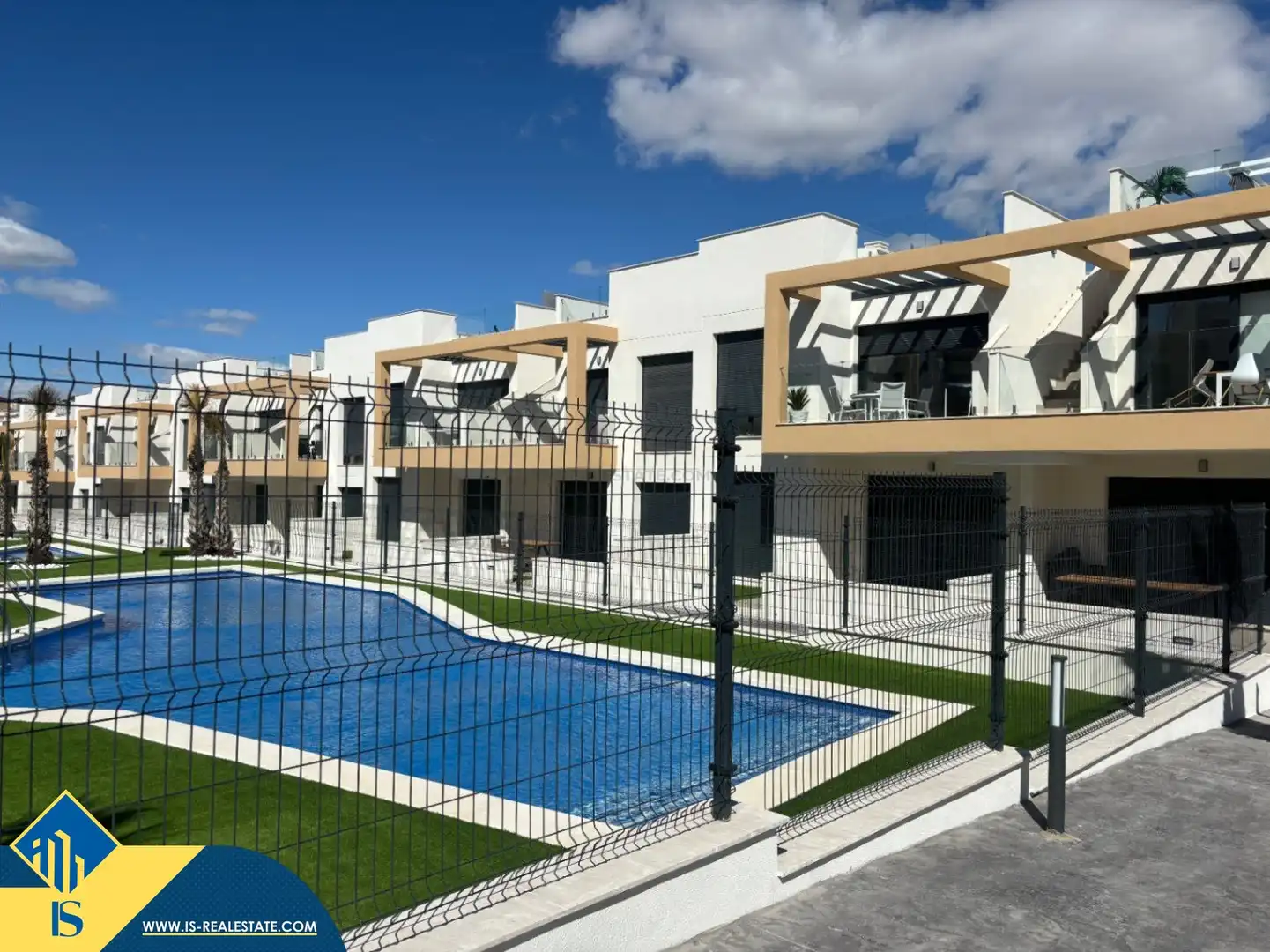 Exterior view of Flat for sale in Orihuela  with Terrace, Furnished and Oven