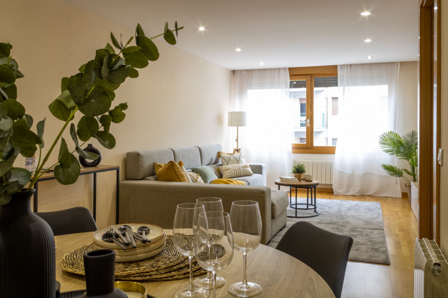Sala d'estar de Pis en venda en Burlada / Burlata amb Calefacció, Parquet i Traster