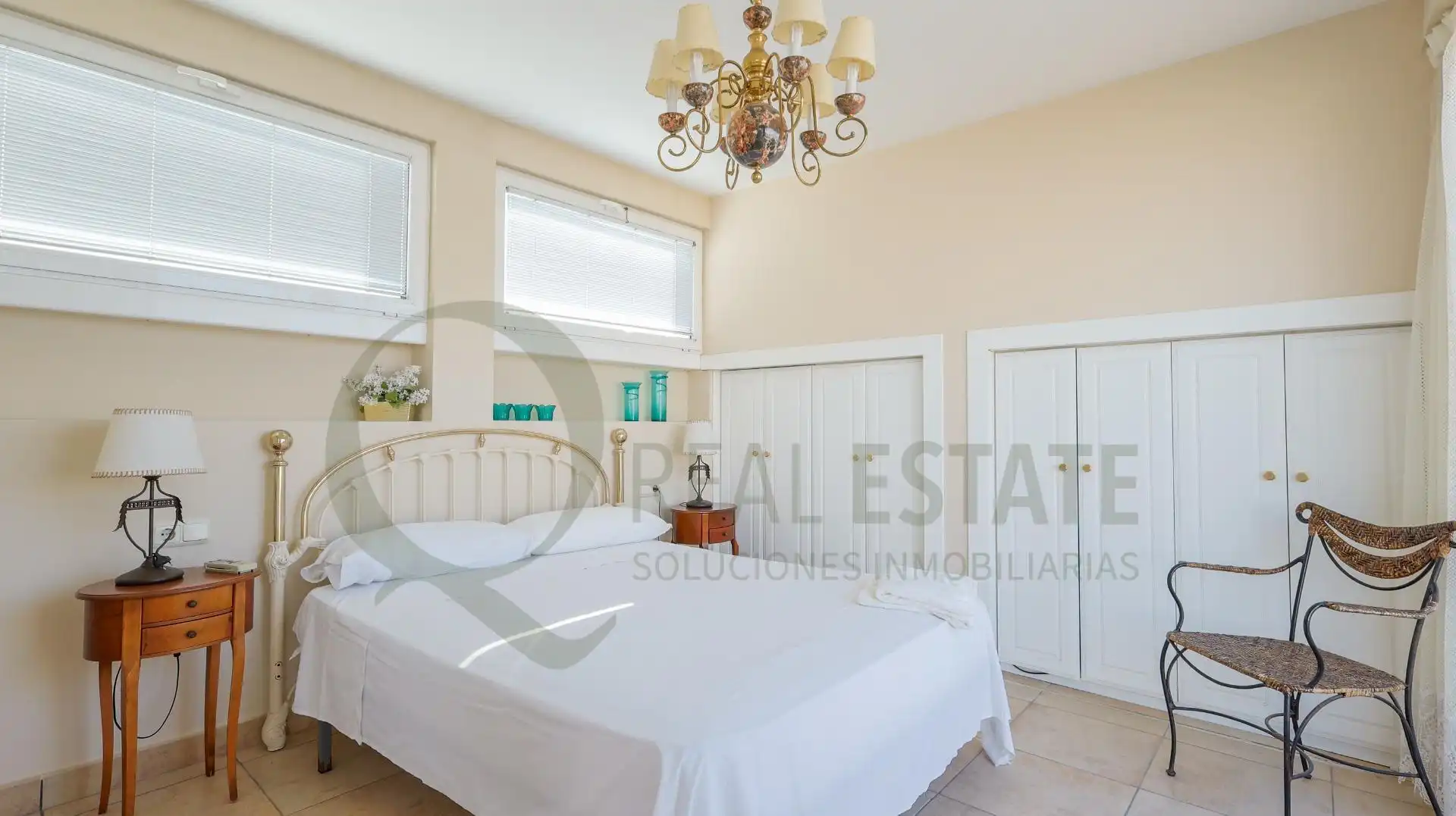 Schlafzimmer von Dachboden zur Miete in Alicante / Alacant mit Klimaanlage, Privatgarten und Terrasse