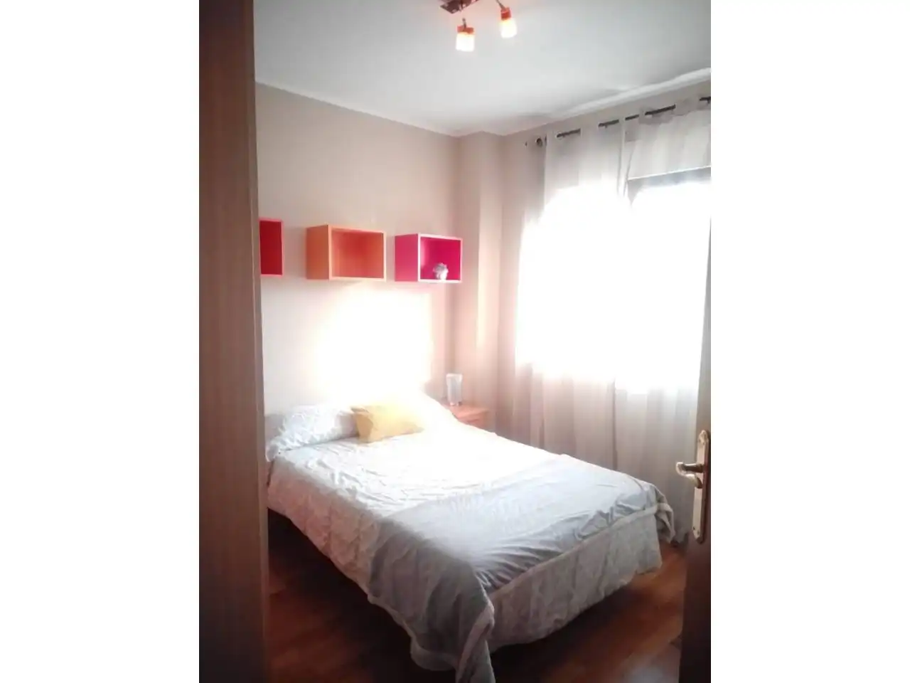 Habitación de Casa adosada en venta en Piélagos con Calefacción, Jardín privado y Terraza
