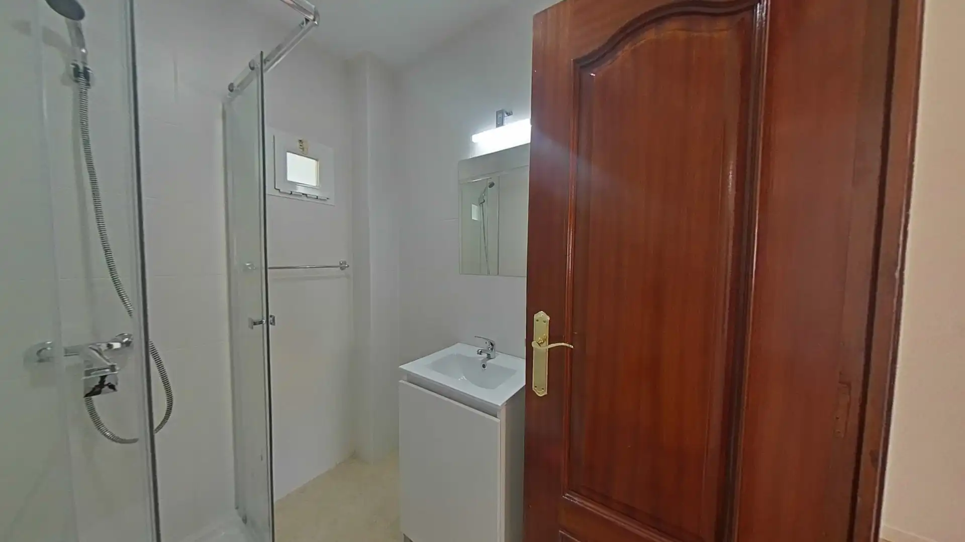 Baño de Piso en venta en Fuenlabrada