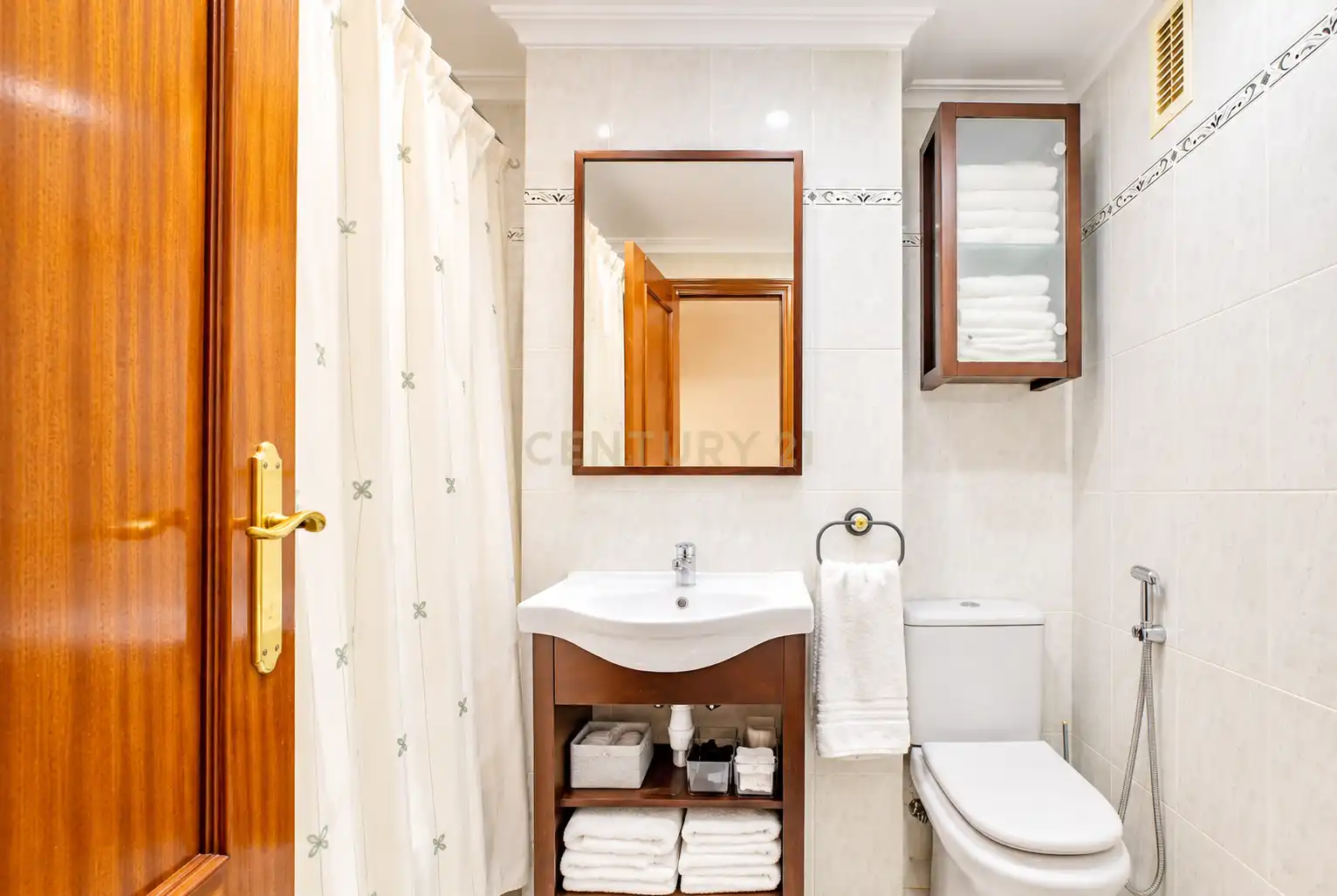 Baño de Apartamento en venta en Valencia con Aire acondicionado