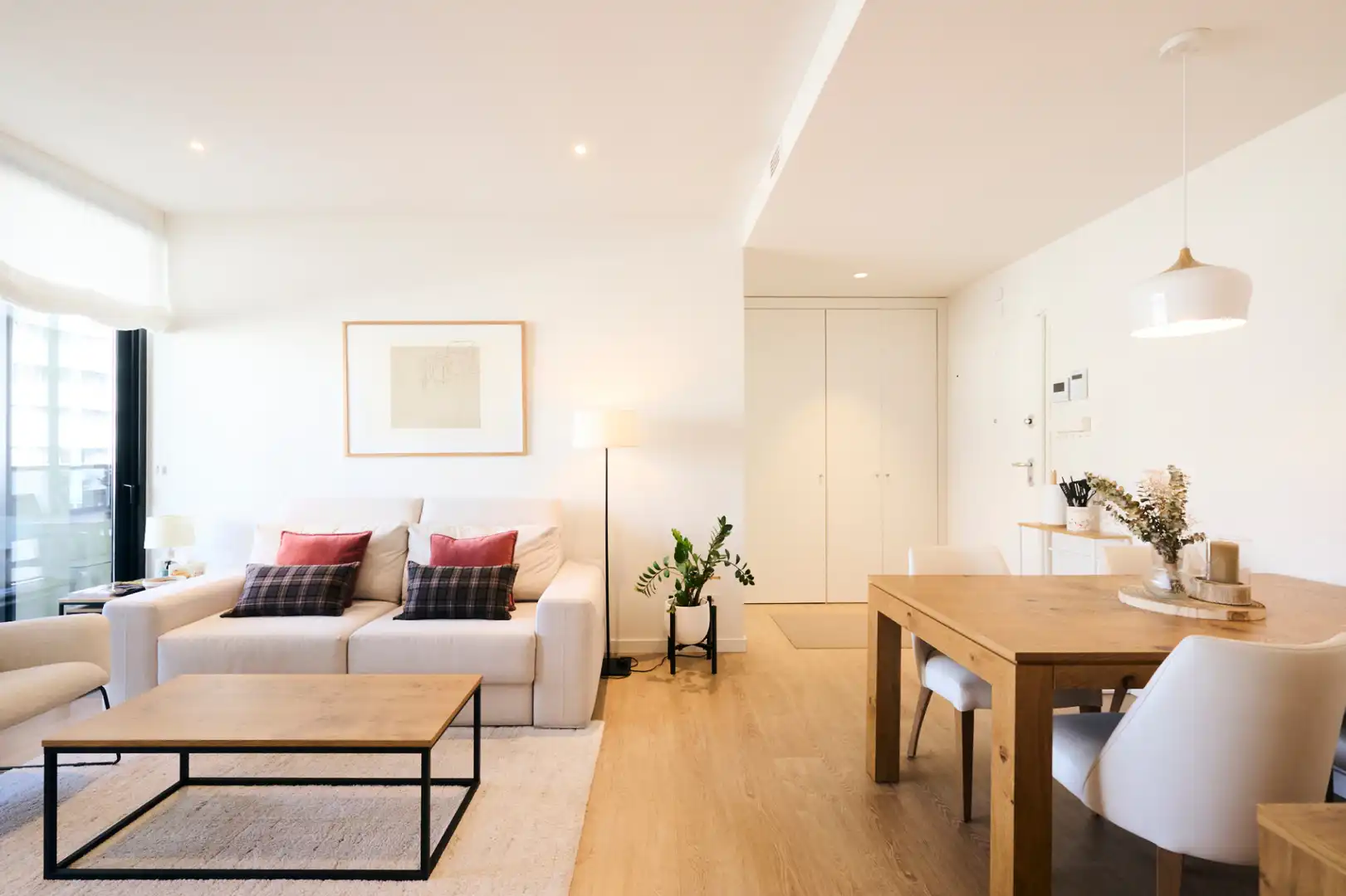 Sala de estar de Piso en venta en L'Hospitalet de Llobregat con Aire acondicionado, Calefacción y Parquet