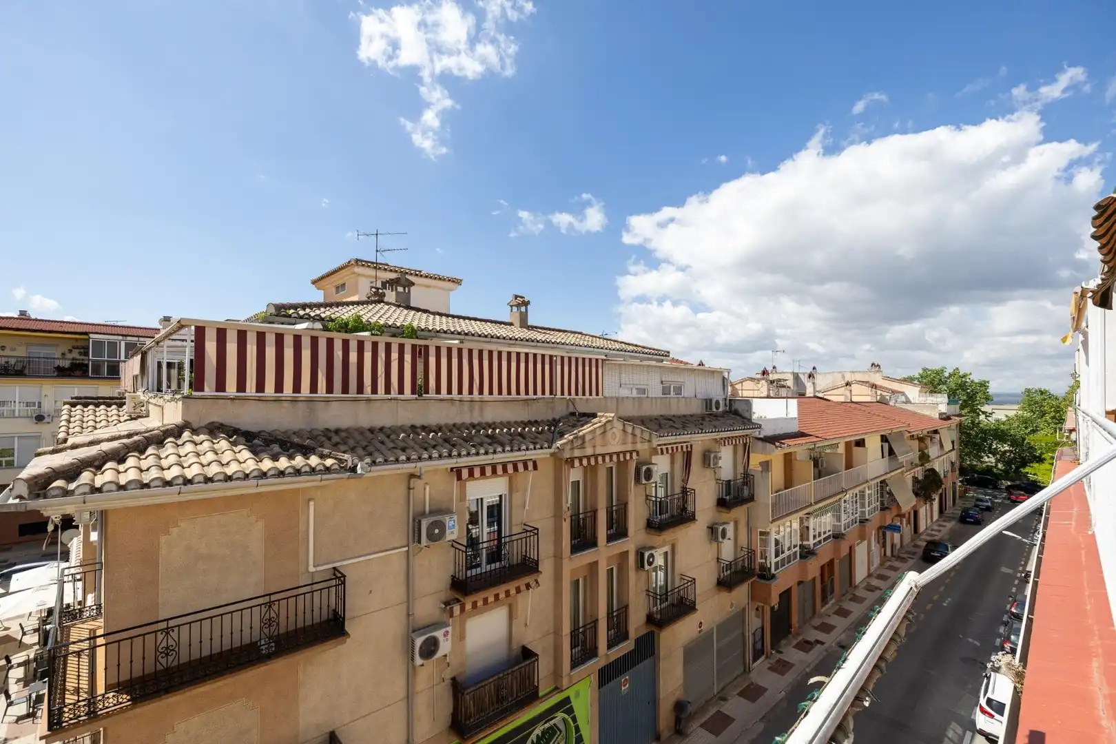 Vista exterior de Casa adosada en venda en Maracena amb Aire condicionat i Calefacció