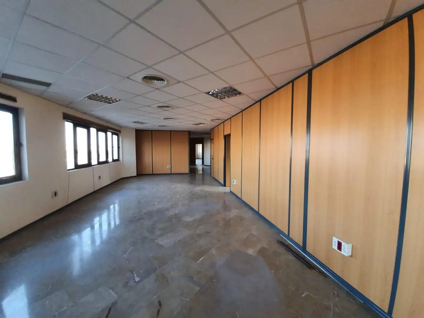 Oficina de alquiler en San Juan de Aznalfarache