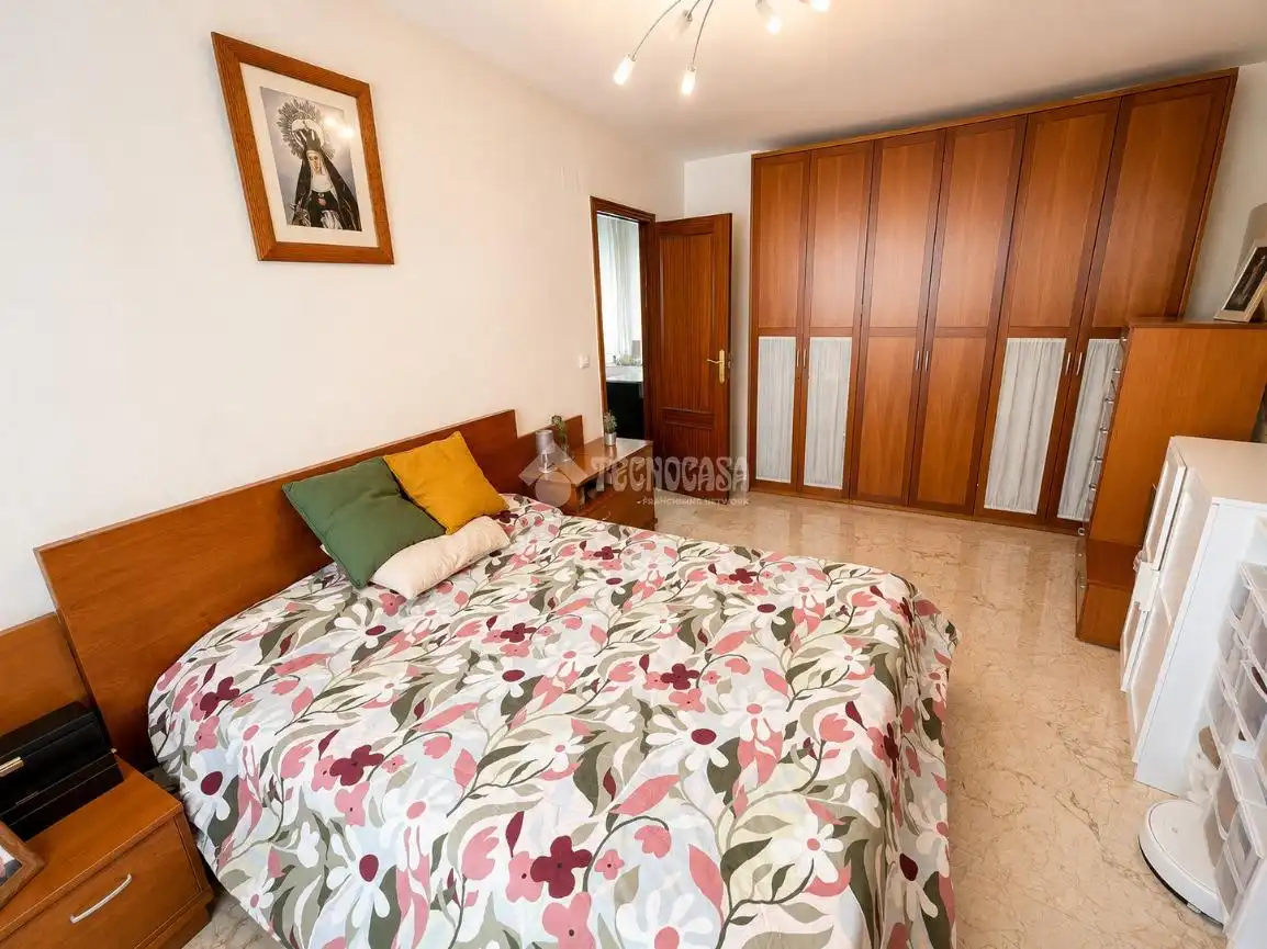Bedroom of Flat for sale in Armilla  with Air Conditioner and Heating