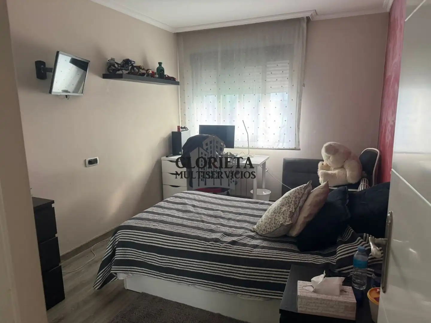 Habitación de Piso en venta en Vigo  con Calefacción y Trastero