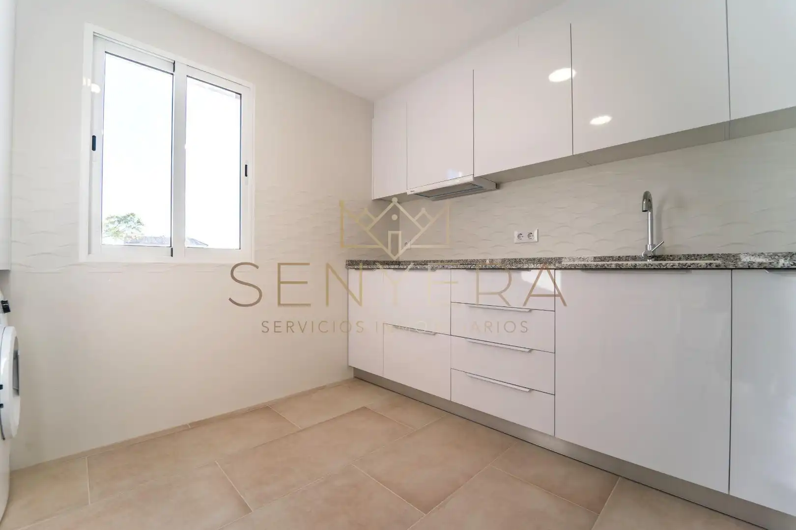 Cocina de Edificio en venta en Picassent