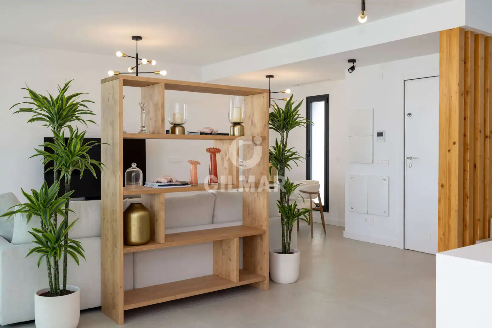 Sala de estar de Casa adosada en venta en Estepona con Calefacción, Jardín privado y Piscina