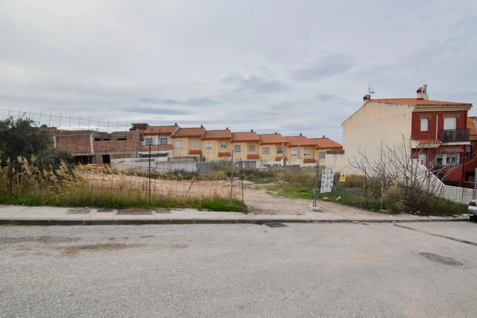 Grundstücke und Bauplätze zum Verkauf in Güevéjar