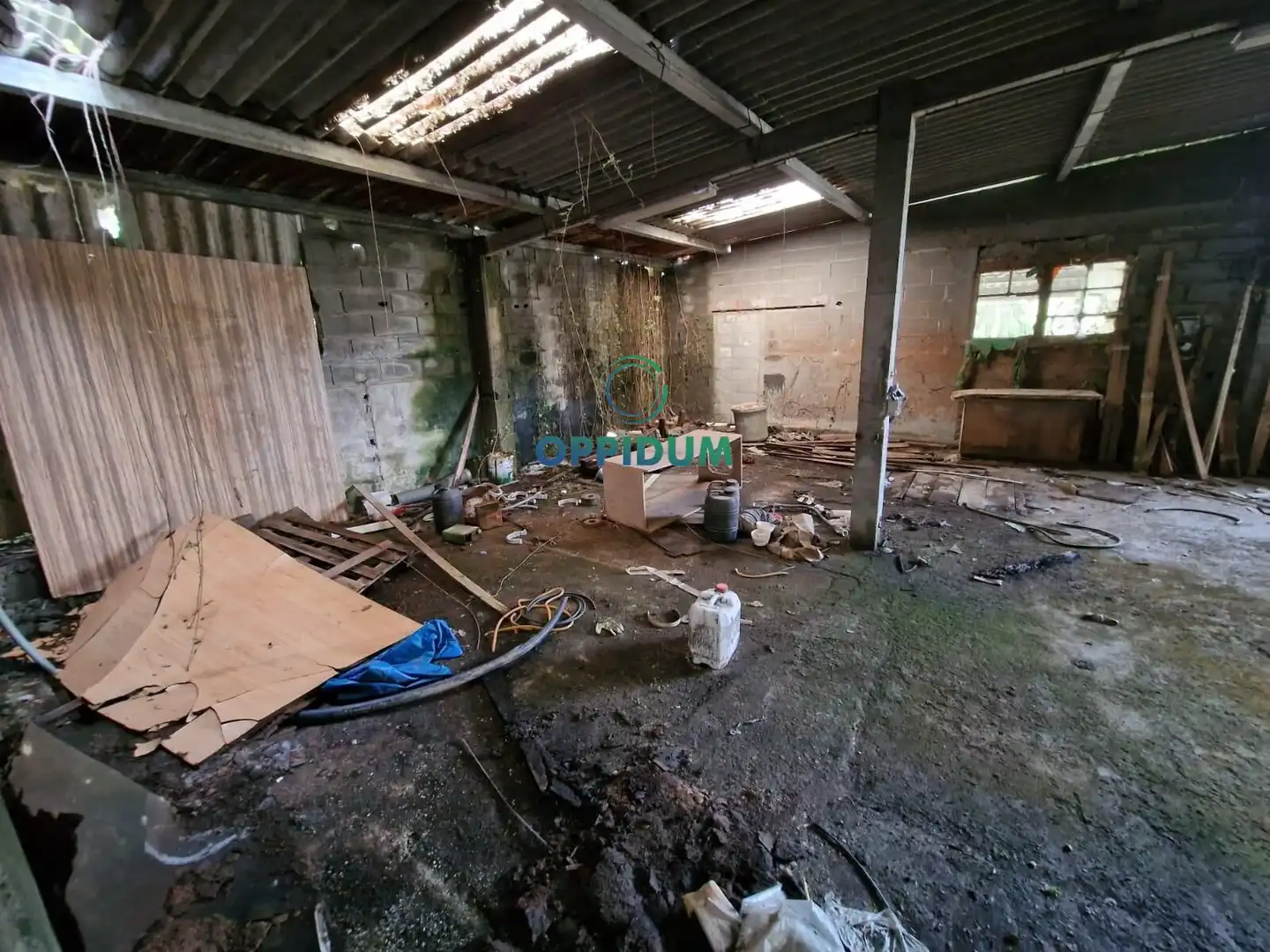 Industrial buildings for sale in Touro
