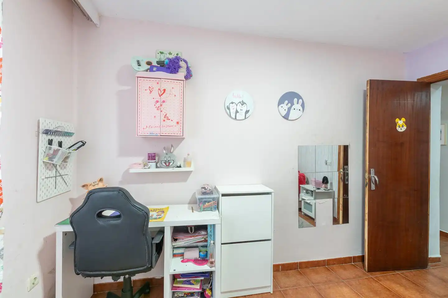 Habitación de Planta baja en venta en Oviedo  con Calefacción y Amueblado
