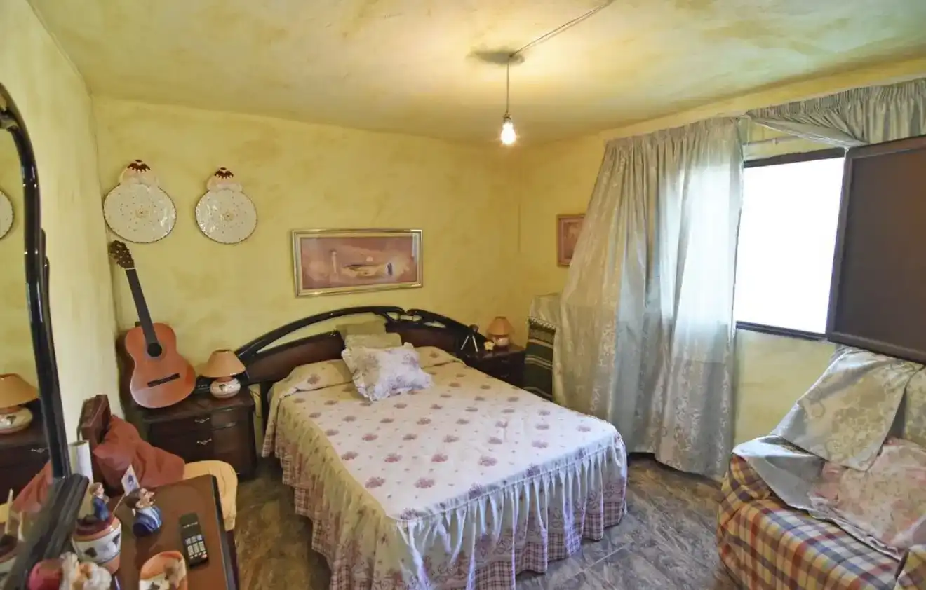 Habitación de Finca rústica en venta en Telde con Jardín privado, Trastero y Amueblado