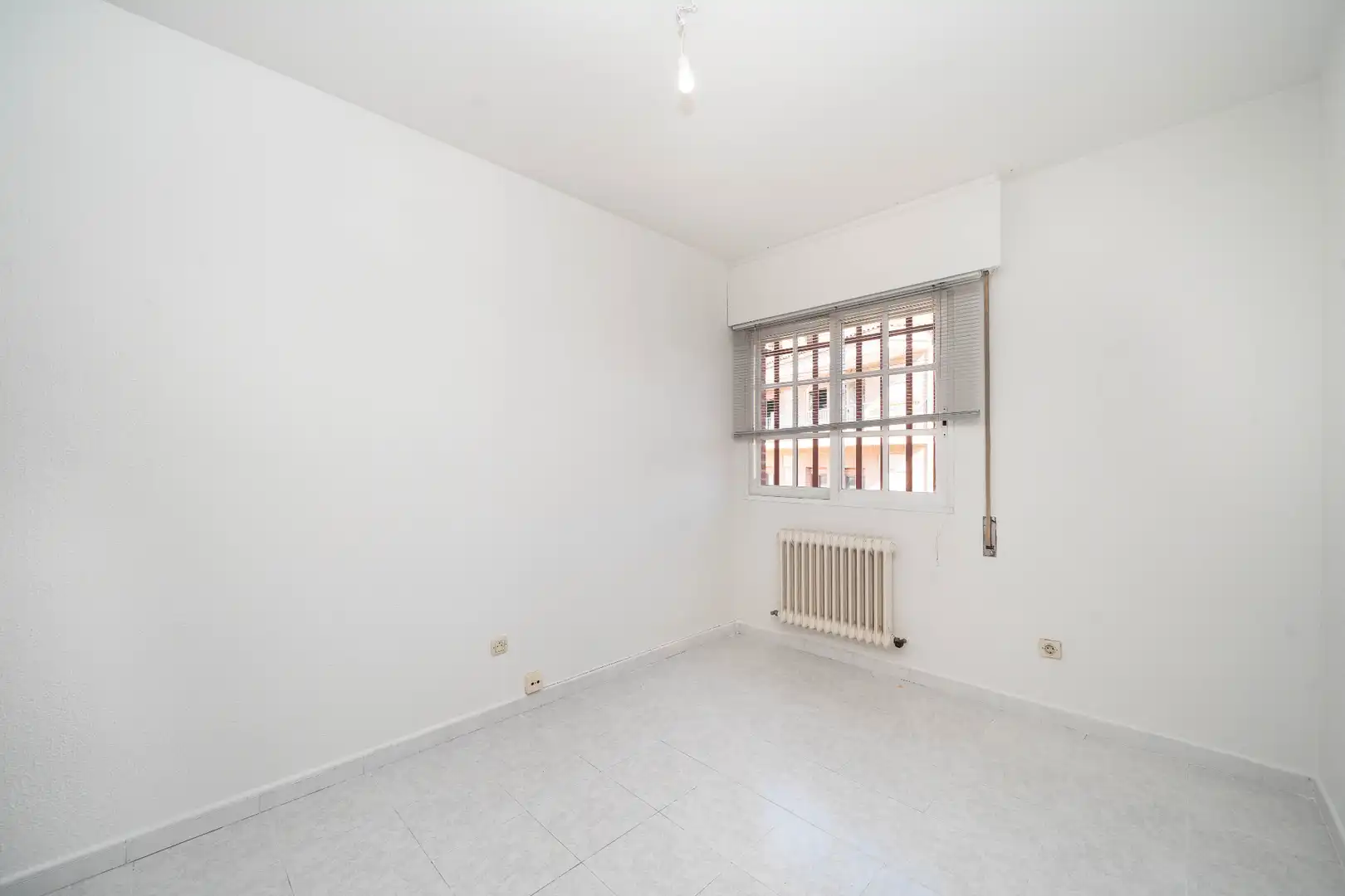 Habitación de Casa adosada en venta en Algete con Calefacción, Jardín privado y Terraza