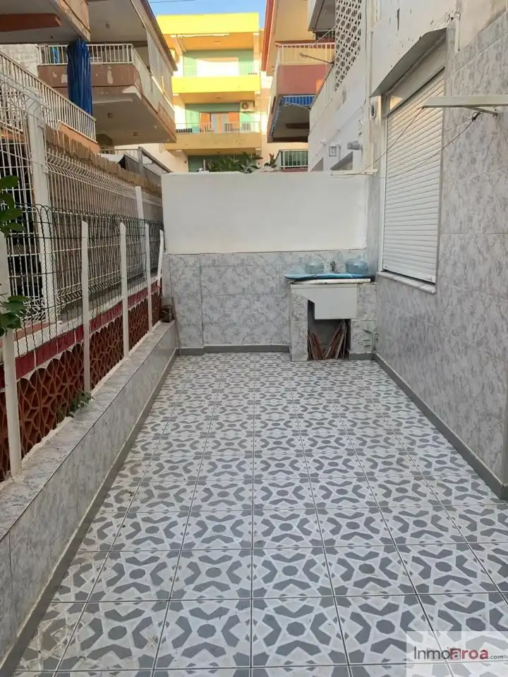Cuina de Planta baixa en venda en Oliva amb Terrassa