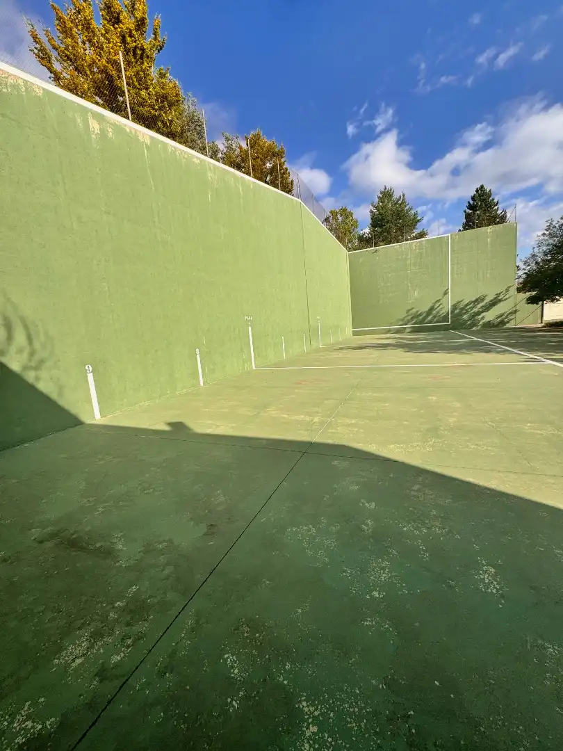 Vista exterior de Piso en venta en Sabiñánigo con Calefacción, Terraza y Trastero