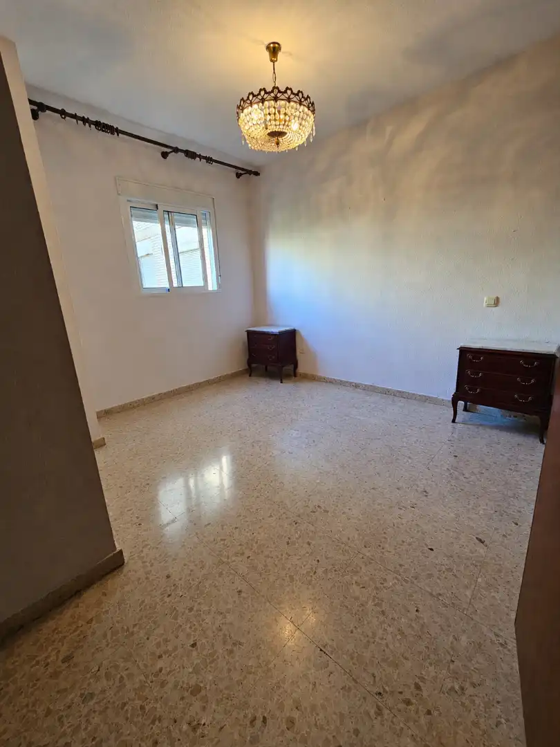 Bedroom of Flat for sale in Macarena