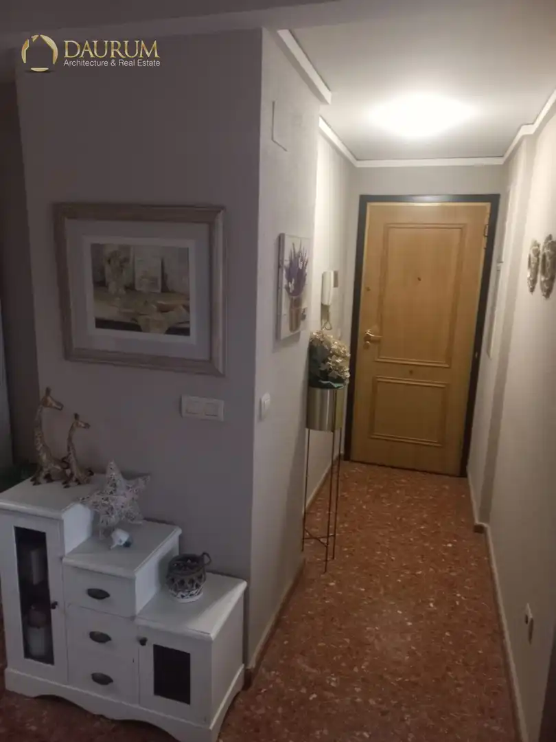 Flat for sale in Valencia  with Air Conditioner, Heating and Terrace