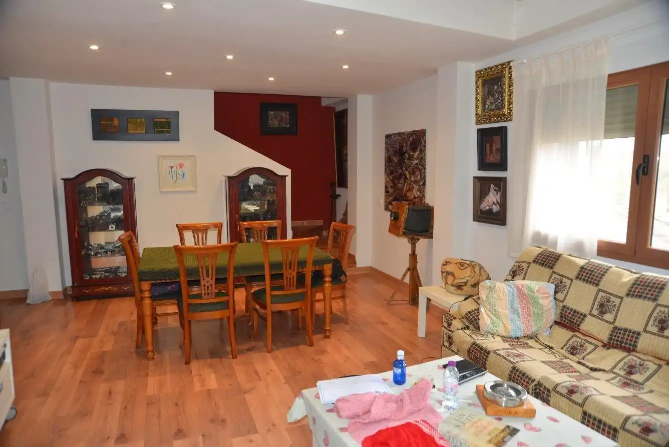 Comedor de Casa o chalet en venta en Cuenca con Calefacción, Parquet y Terraza