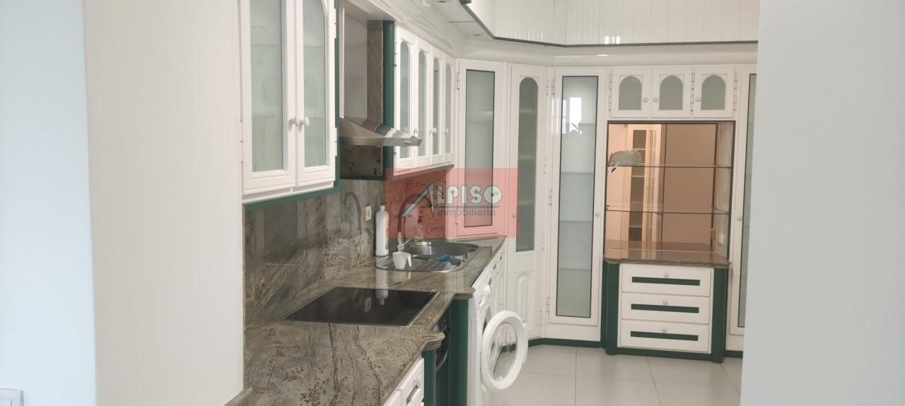 Kitchen of Apartment to rent in Ourense Capital   with Heating