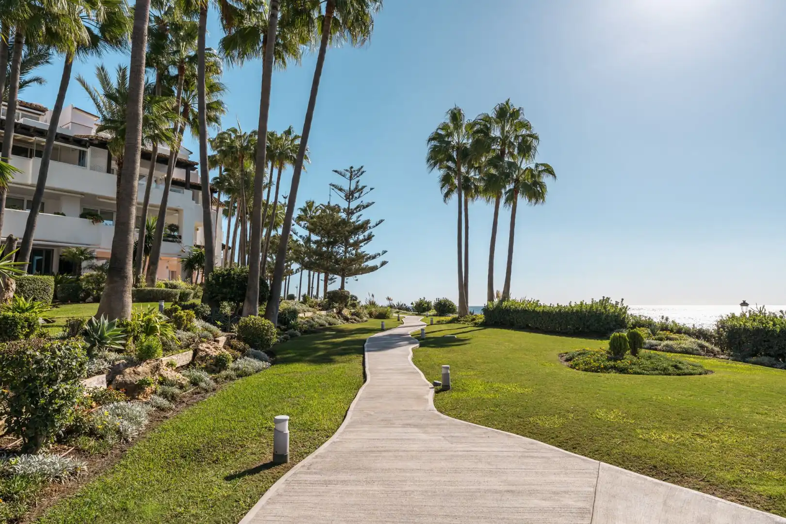 Vista exterior de Apartament en venda en Marbella amb Aire condicionat, Calefacció i Terrassa
