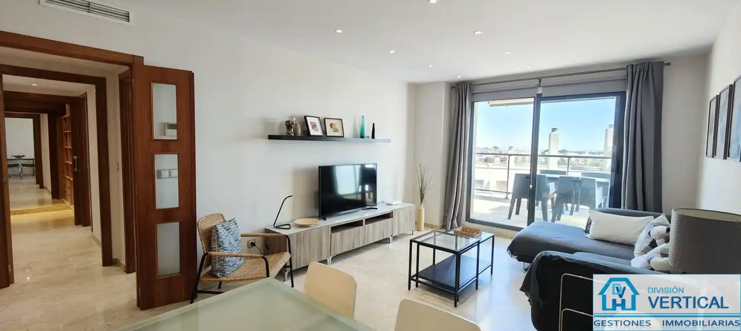 Sala d'estar de Pis de lloguer en Paterna amb Aire condicionat, Calefacció i Terrassa