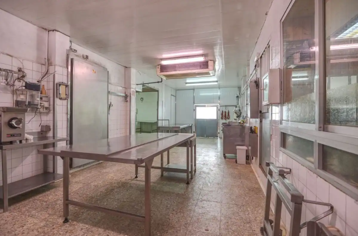 Cocina de Nave industrial en venta en Cambre 