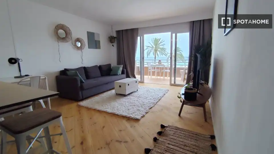 Living room of Apartments for share in Calvià  with Air Conditioner, Terrace and Furnished