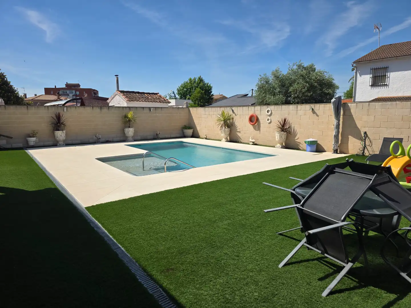 Swimming pool of Houses for sale in Griñón  with Air Conditioner, Heating and Private garden