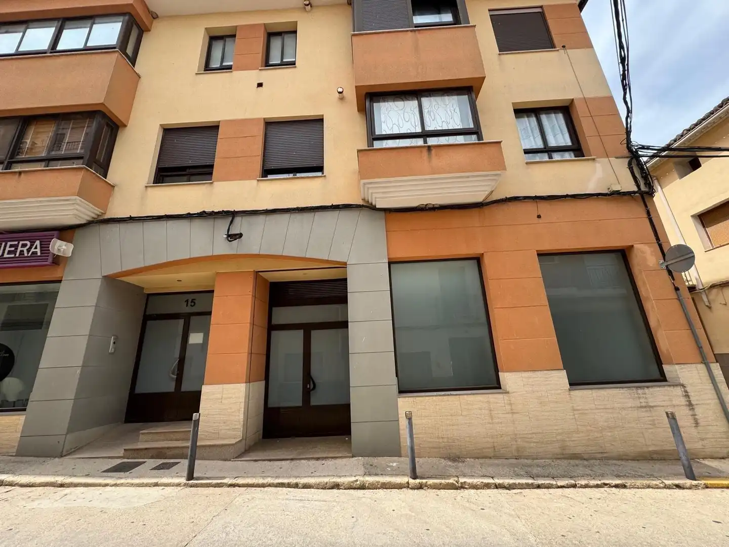 Vista exterior de Pis en venda en Enguera