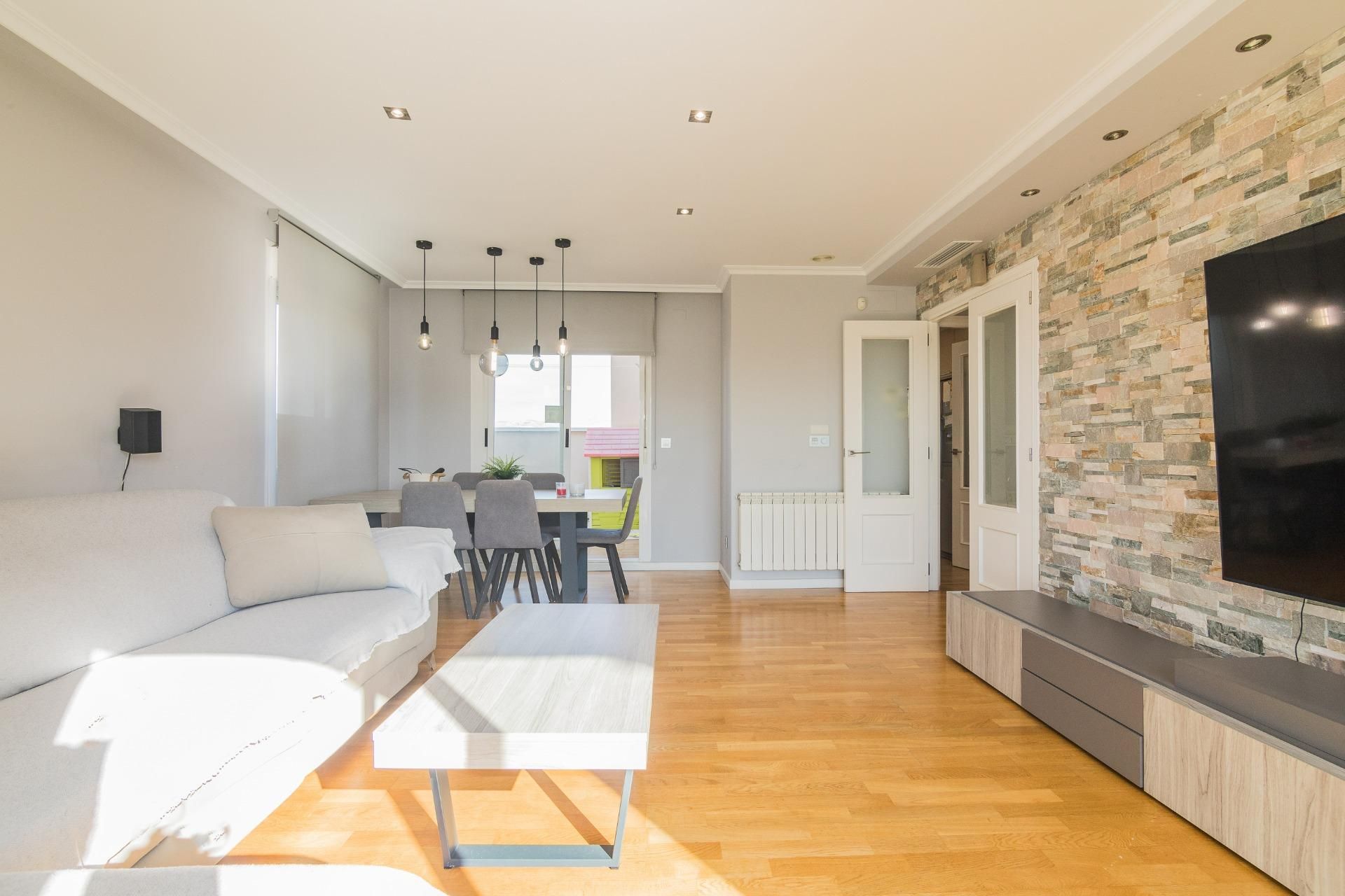 Sala d'estar de Àtic en venda en Elche / Elx amb Aire condicionat, Calefacció i Parquet