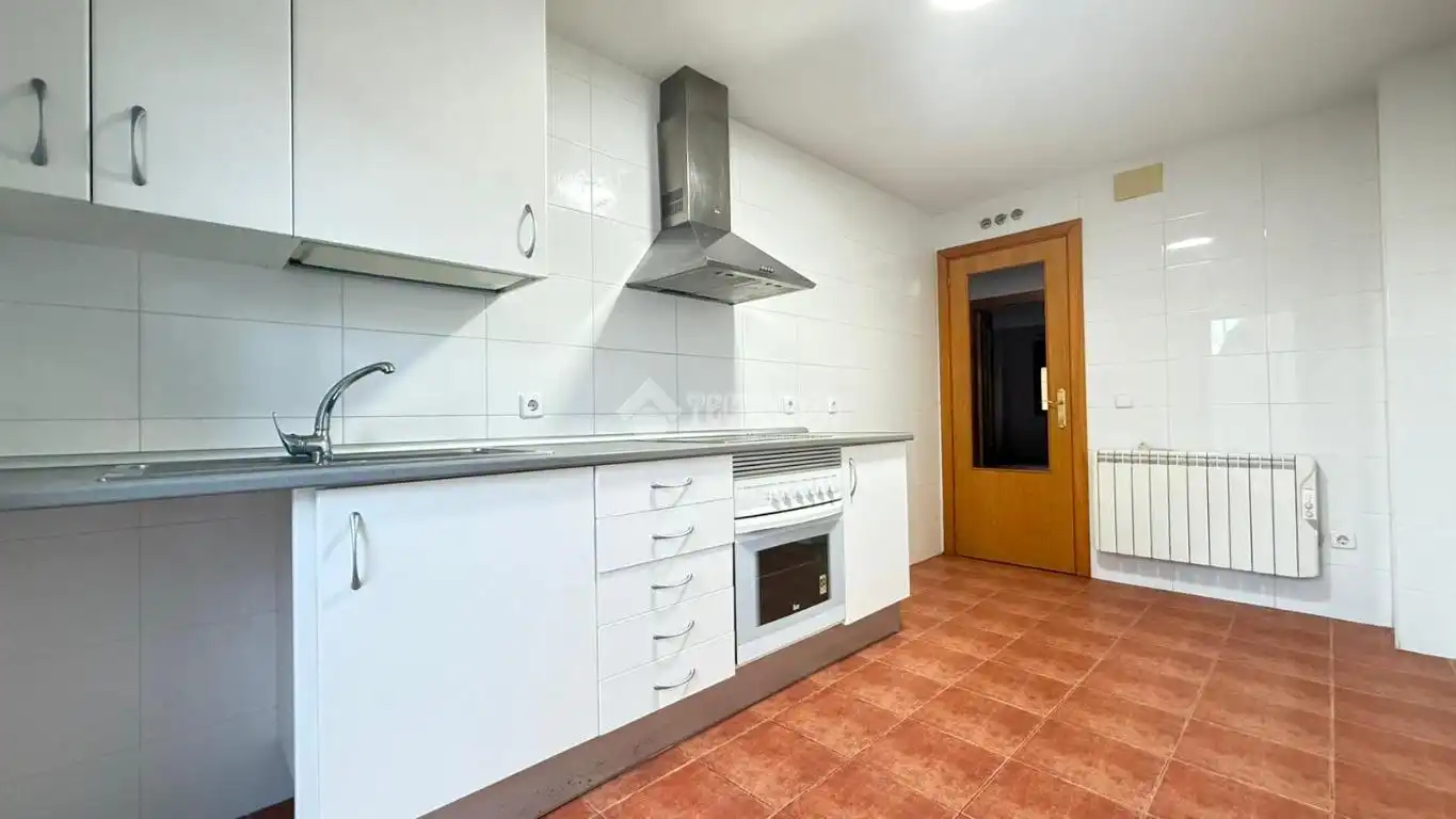Cocina de Piso en venta en Fuensalida con Calefacción y Parquet