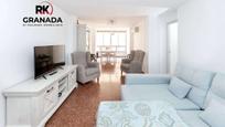 Living room of Flat for sale in  Granada Capital  with Air Conditioner