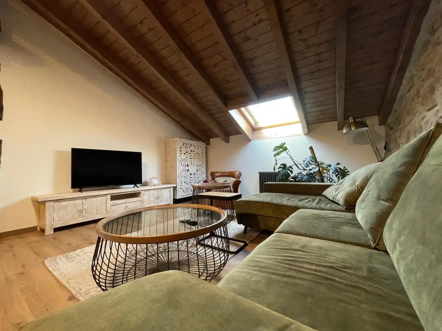 Sala de estar de Finca rústica en venta en Lekeitio con Aire acondicionado, Jardín privado y Parquet