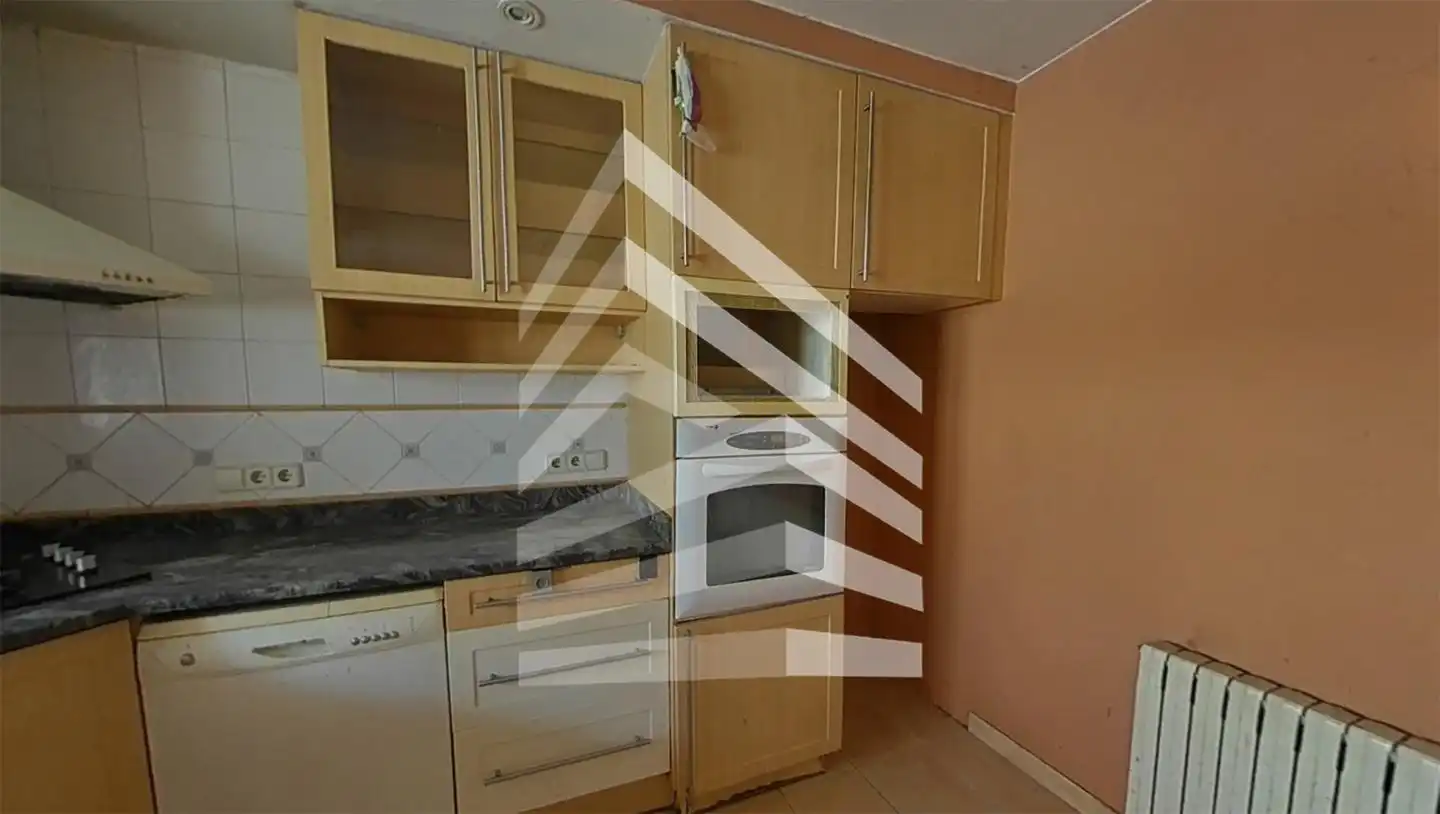 Casa amb terrassa en venda a calle Figueres, imagen 13