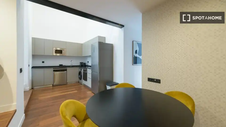 Kitchen of Flat for rent in Madrid  with Air Conditioner, Heating and Furnished
