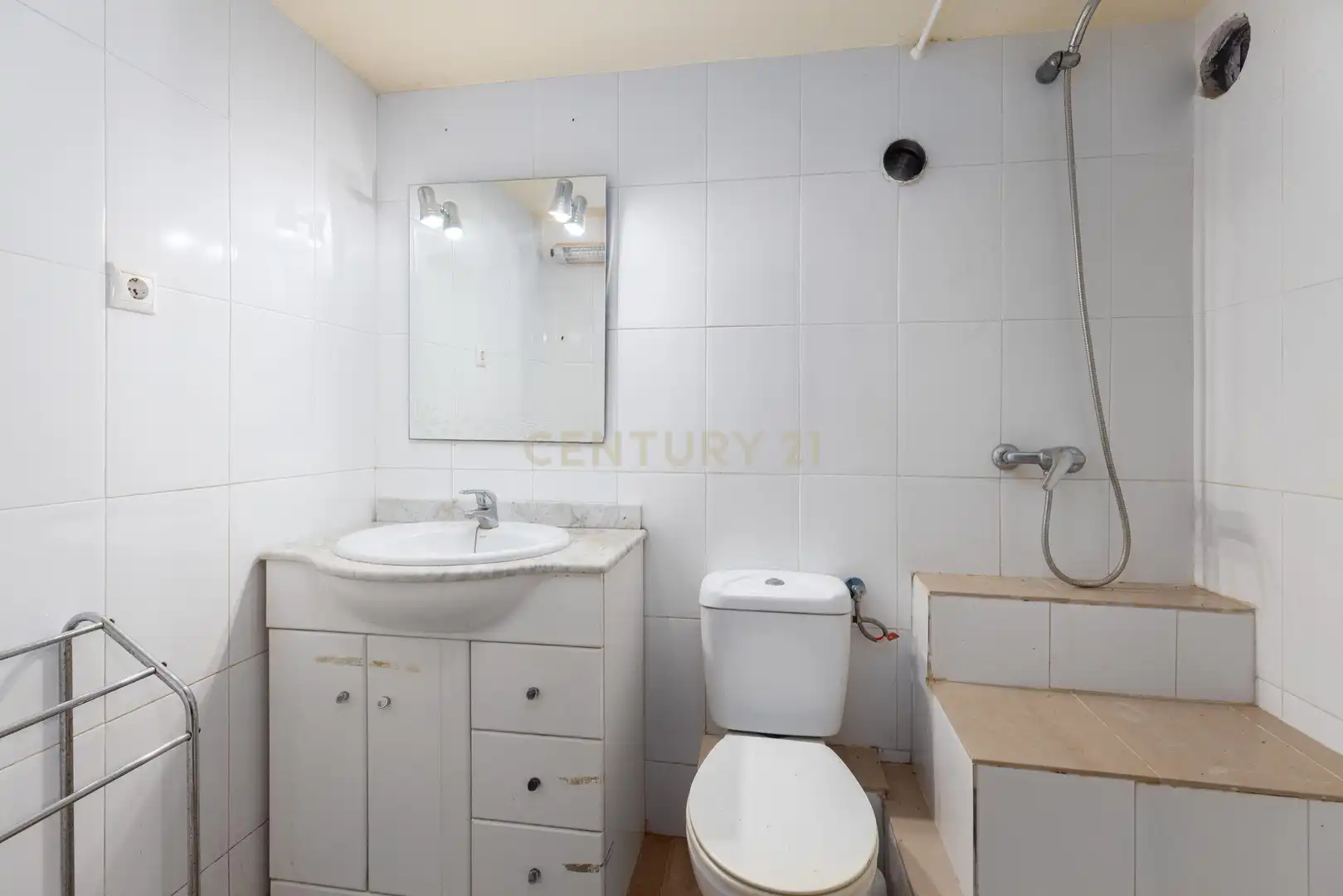 Bathroom of Houses for sale in El Montmell  with Air Conditioner and Private garden